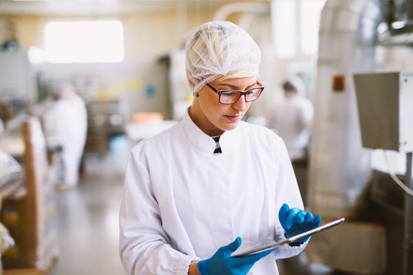 Industry 4.0 Food and Beverage Manufacturing: Paving the Way | Johnson Controls